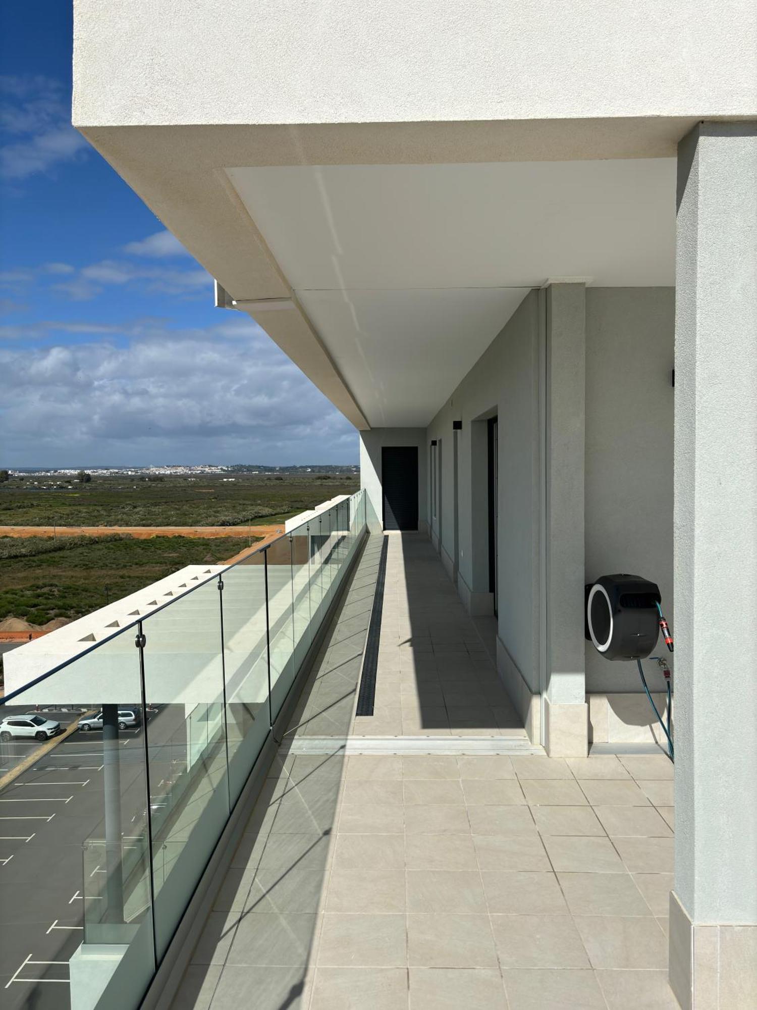 Apartment New Penthouse With Sunny View *