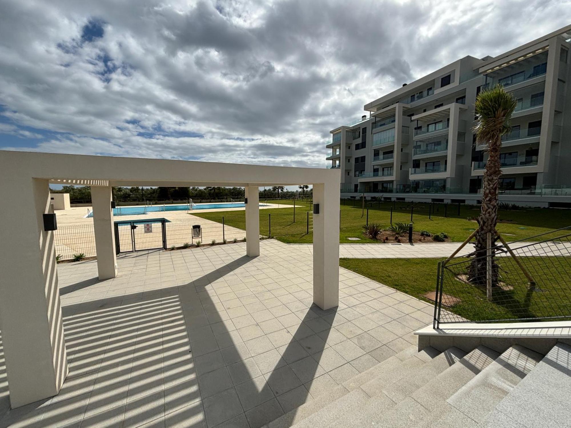 Apartment New Penthouse With Sunny View *
