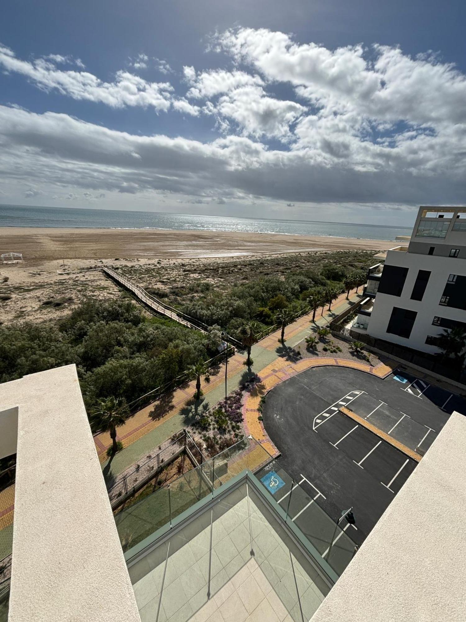Apartment New Penthouse With Sunny View *